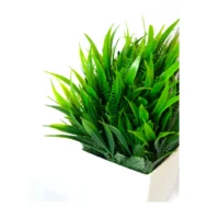 Planta Pequeña Artificial con maceta