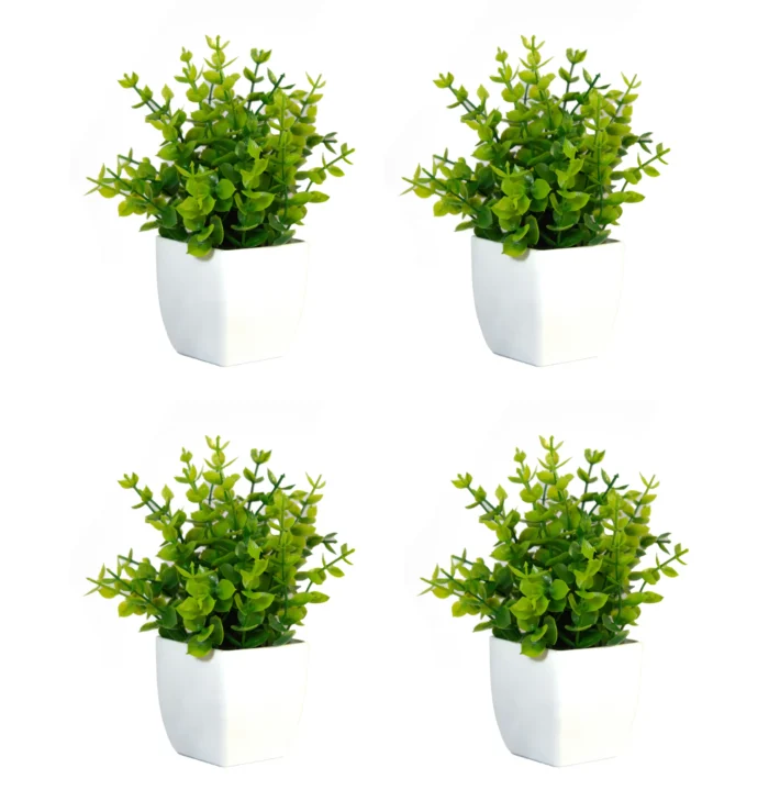 Plantas pequeñas artificiales con maceta